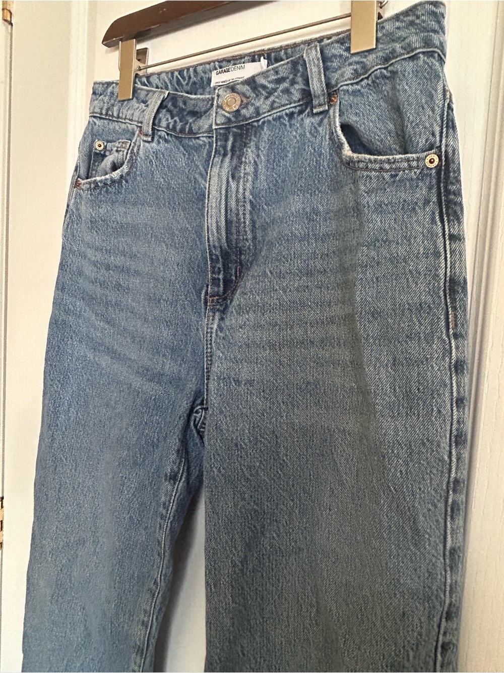 Classic High-Rise Straight Leg Jeans - Blue - Picture 4 of 6